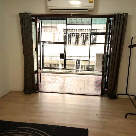 Once In Bangkok With Me Guesthouse المظهر الخارجي الصورة